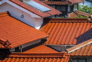 広島の茶色い瓦屋根「石州瓦」が選ばれる理由と魅力を徹底解説